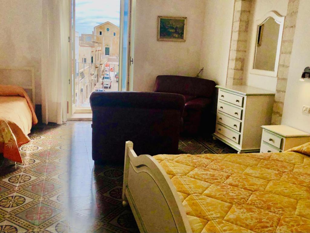 Rocca Sul Mare Hotel Весте Екстериор снимка